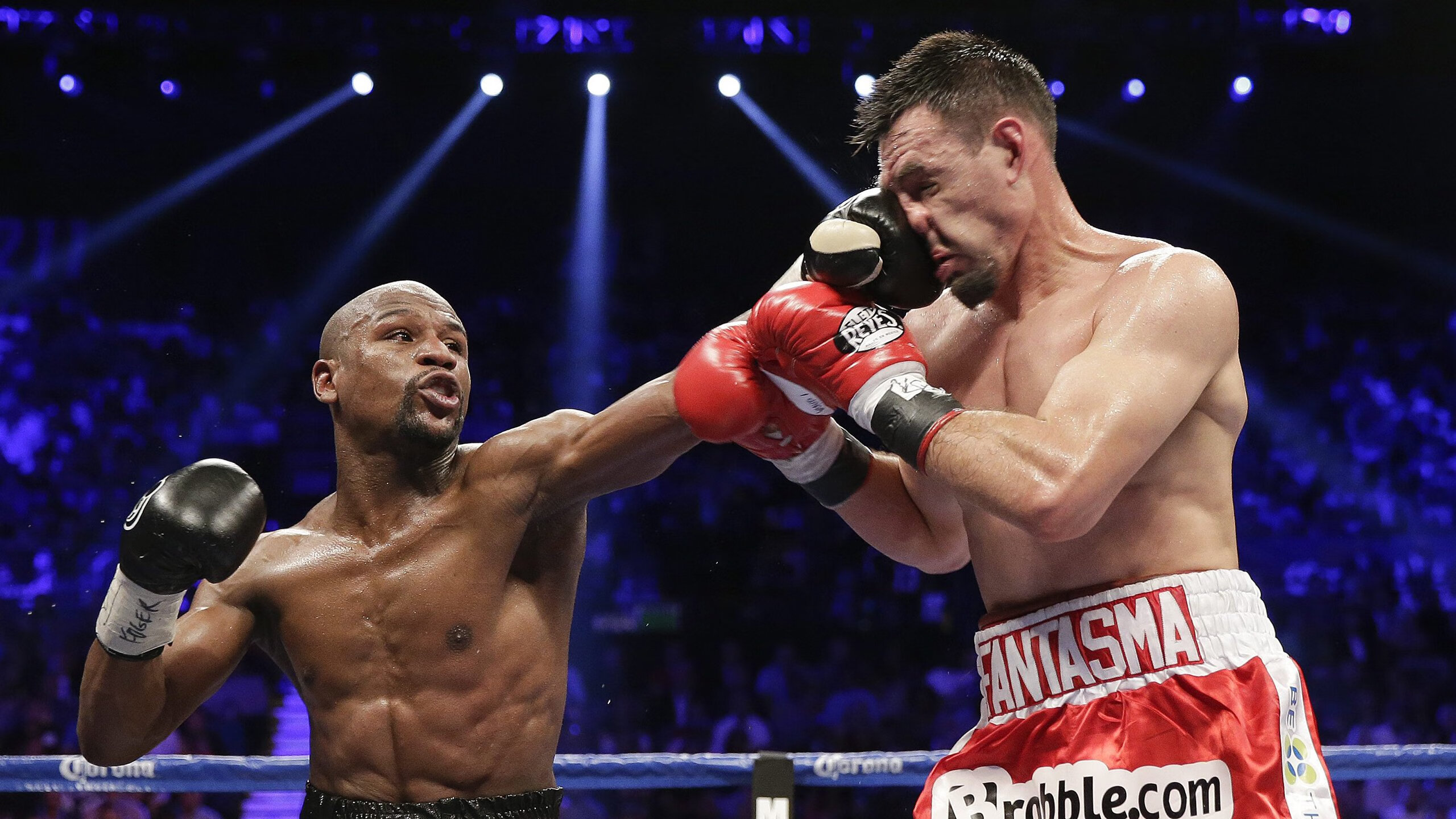 青少年足球比赛设置体能比拼环节促进全面发展，青少年足球专项体能训练教程