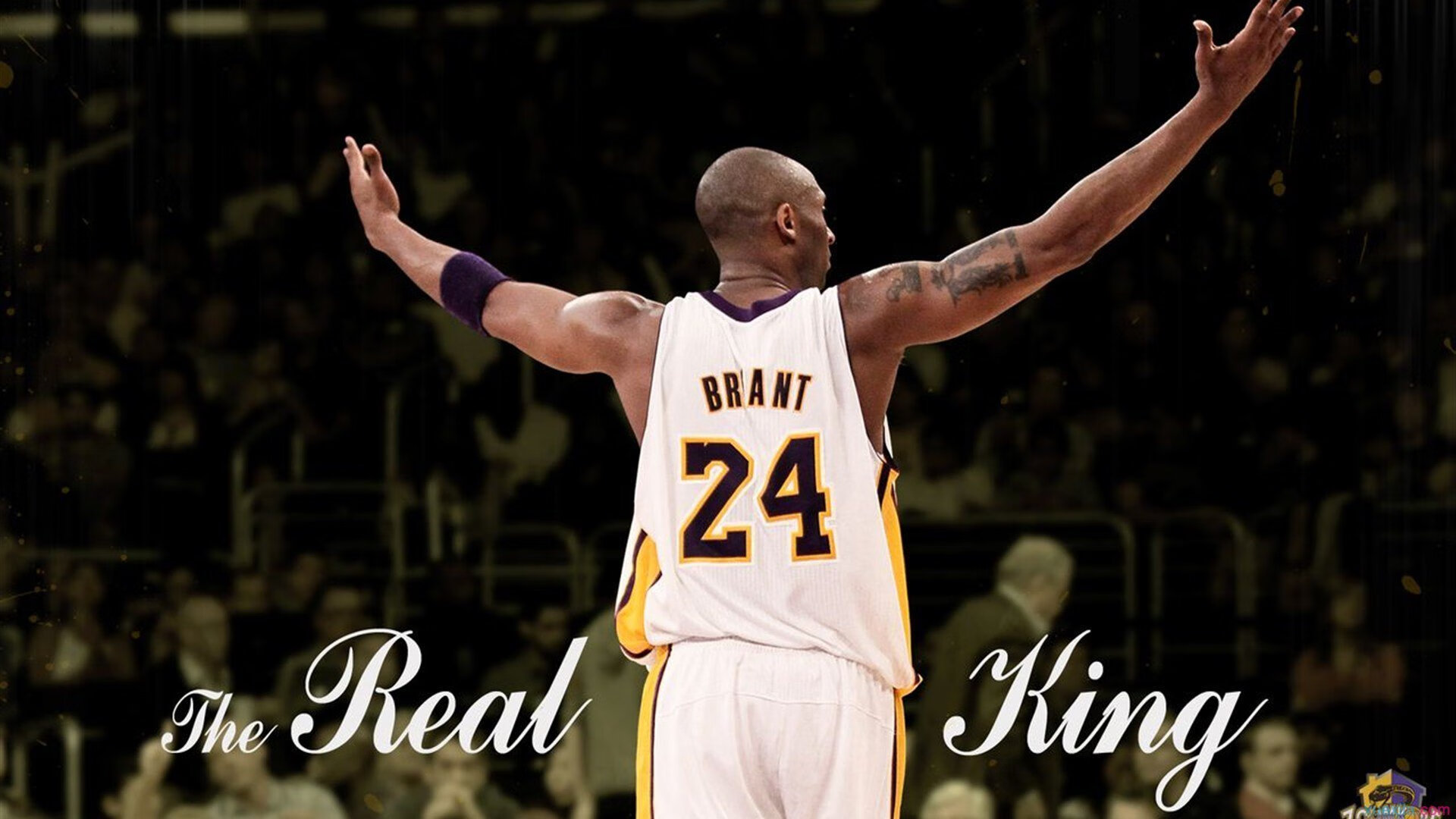 雷霆设置模拟裁判培训球员临场情绪控制，裁判骑在雷霆球员身上